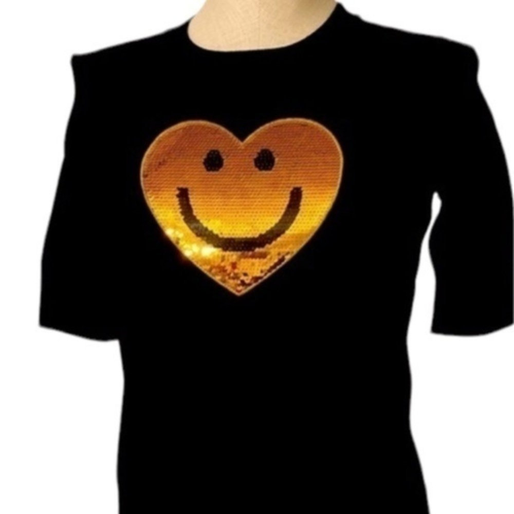 525 AMERICA Womens Smiley Face sequins casual short sleeve tee NWT Sz Small